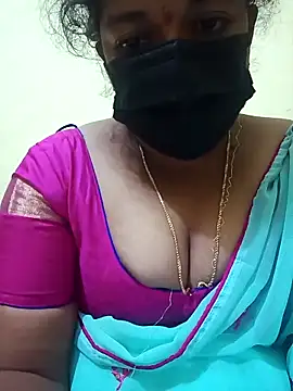 Snapshot of teddy-143 chatting on 11/09/25, 06:12 teddy-143 online show from 11/09/25, 06:12