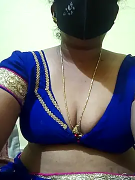 Snapshot of teddy-143 chatting on 11/02/25, 06:35 teddy-143 online show from 11/02/25, 06:35