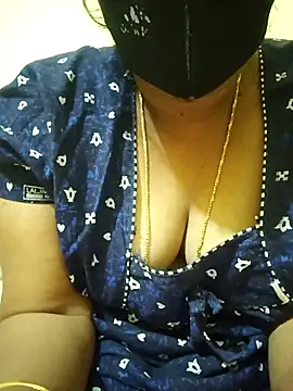 Snapshot of teddy-143 chatting on 12/19/25, 06:43 teddy-143 online show from 12/19/25, 06:43