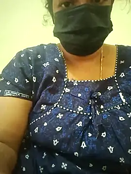 Snapshot of teddy-143 chatting on 11/16/25, 07:13 teddy-143 online show from 11/16/25, 07:13