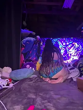 BlaizeyBBy online show from 06/17/26, 04:01