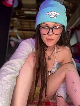 BlaizeyBBy online show from 10/26/25, 10:10