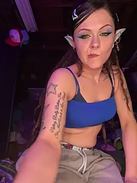 BlaizeyBBy online show from 11/27/25, 01:50