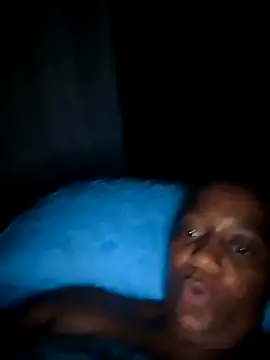 Snapshot of Galcraze chatting on 02/08/25, 01:43 Galcraze online show from 02/08/25, 01:43