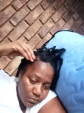 Snapshot of Galcraze chatting on 02/10/25, 05:03 Galcraze online show from 02/10/25, 05:03