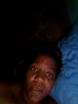 Snapshot of Galcraze chatting on 02/14/25, 01:23 Galcraze online show from 02/14/25, 01:23