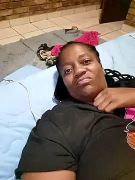 Snapshot of Galcraze chatting on 01/10/25, 03:18 Galcraze online show from 01/10/25, 03:18