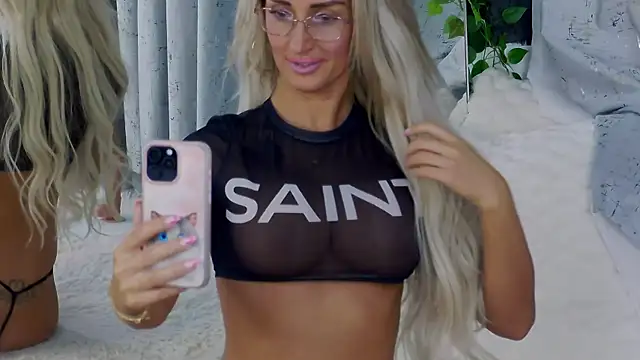 IsabelleEthan online show from 11/17/25, 02:15