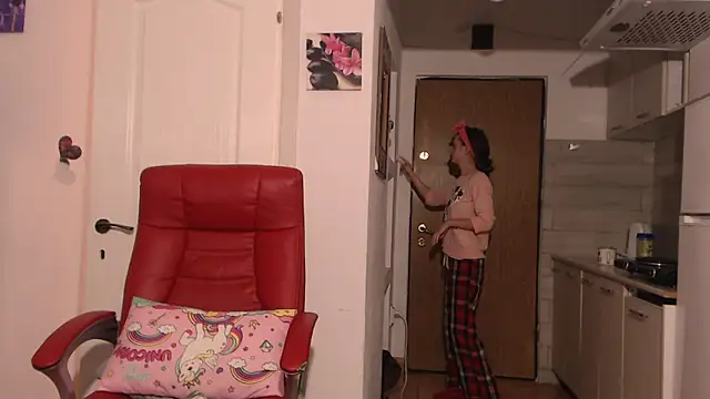 simyhvn online show from 02/14/26, 05:40