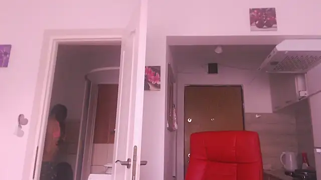 simyhvn online show from 11/18/25, 07:33