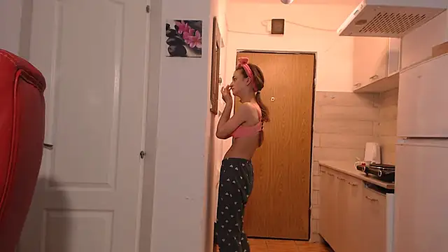 simyhvn online show from 02/17/26, 05:38