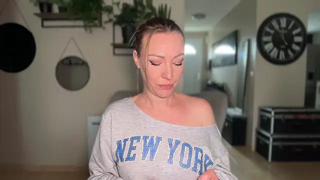 Sacha-xx online show from 03/03/26, 10:55