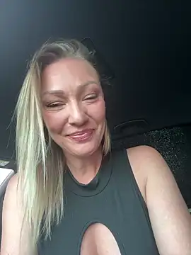 Sacha-xx online show from 05/19/26, 08:32
