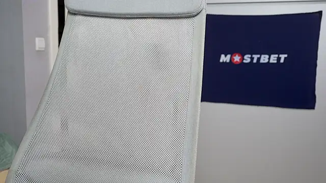 foxeslovefoxes online show from 01/28/25, 06:07