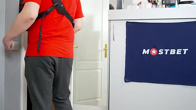 foxeslovefoxes online show from 12/21/24, 02:58