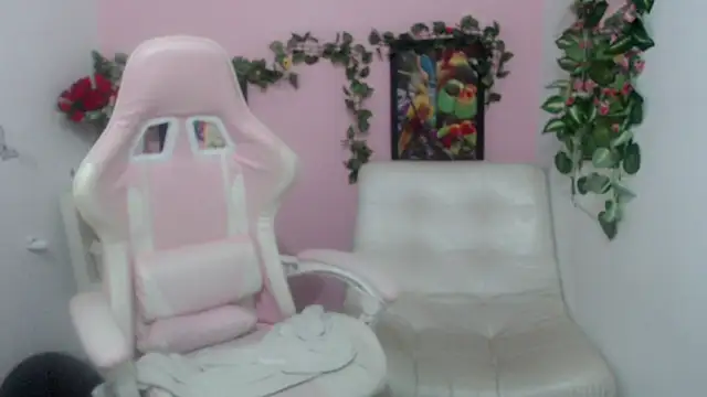 stepmother 105 online show from 10/06/25, 08:53