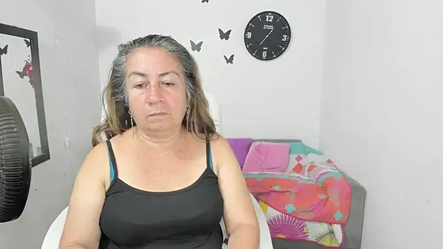 Snapshot of stepmother_105 chatting on 05/08/26, 06:12 stepmother 105 online show from 05/08/26, 06:12