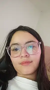 Snapshot of dannaparker chatting on 02/16/25, 10:33 dannaparker online show from 02/16/25, 10:33