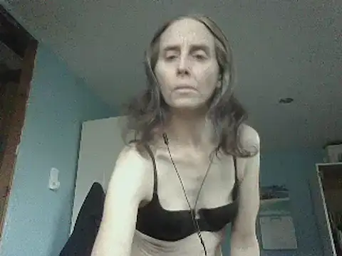 Snapshot of SexyRach75 chatting on 01/13/25, 04:08 SexyRach75 online show from 01/13/25, 04:08
