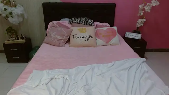 roxy cooper online show from 03/19/25, 03:29