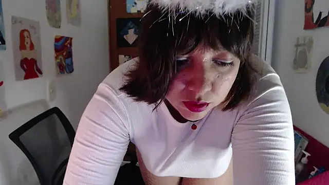 soynanabela28 online show from 10/30/25, 01:59