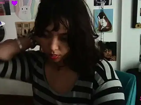 Snapshot of soynanabela28 chatting on 03/11/25, 09:37 soynanabela28 online show from 03/11/25, 09:37