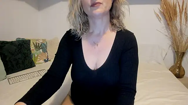 Jadore able online show from 12/23/25, 02:55