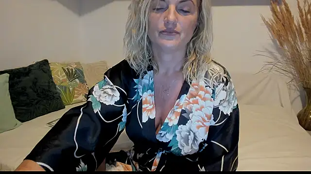 Jadore able online show from 09/11/25, 01:38