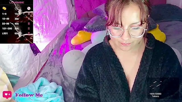 emma luna1986 online show from 03/01/25, 07:08