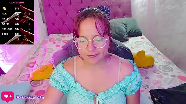 emma luna1986 online show from 03/02/25, 09:52