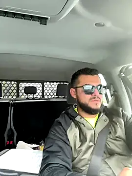 Snapshot of Ozzy420_ chatting on 11/19/25, 09:26 Ozzy420 online show from 11/19/25, 09:26