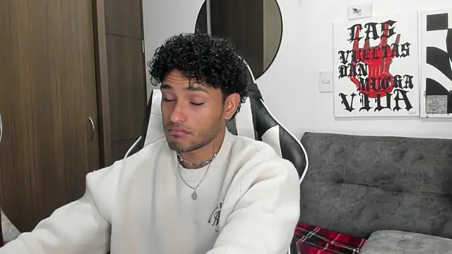 Alessandro Vanni online show from 01/18/26, 02:15