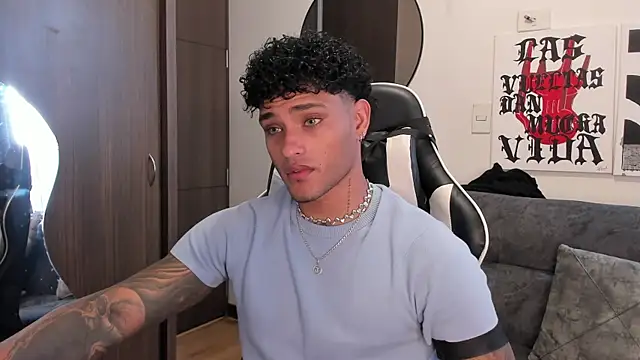 Alessandro Vanni online show from 12/21/25, 03:47