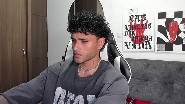 Alessandro Vanni online show from 01/08/26, 02:17