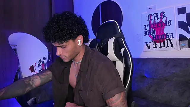 Alessandro Vanni online show from 03/03/26, 02:18