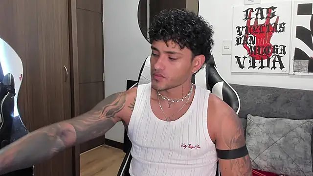 Alessandro Vanni online show from 01/15/26, 01:47