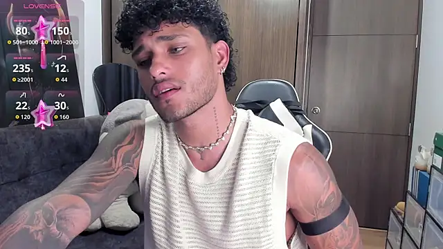 Alessandro Vanni online show from 11/08/25, 02:37