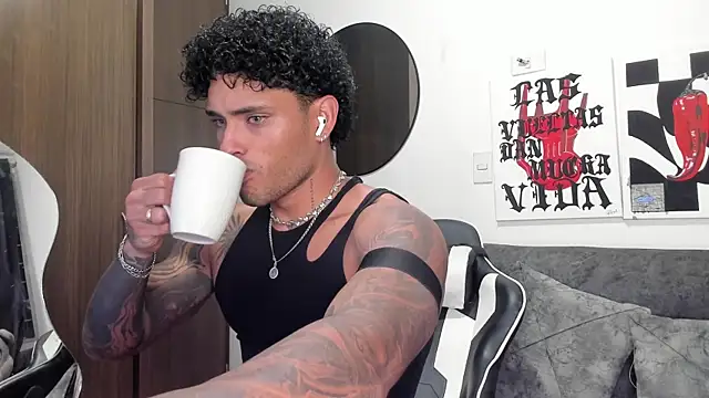 Alessandro Vanni online show from 02/09/26, 03:26