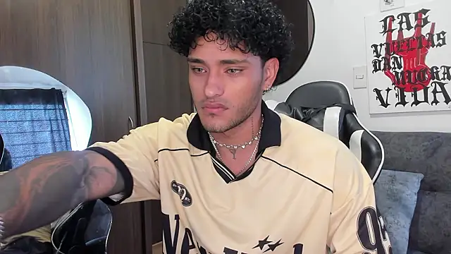 Alessandro Vanni online show from 02/13/26, 02:39