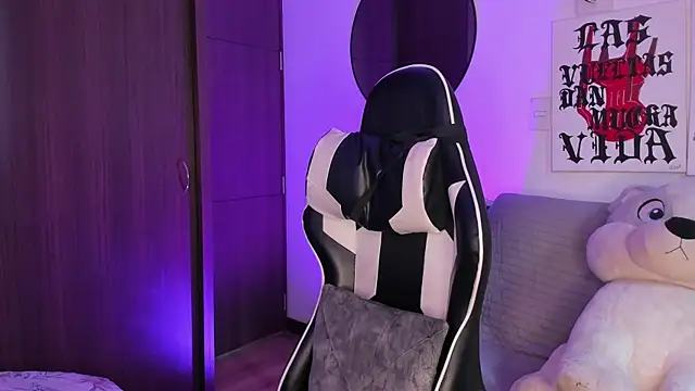 Alessandro Vanni online show from 06/29/26, 01:44