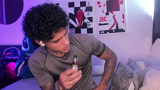 Alessandro Vanni online show from 05/13/26, 02:13