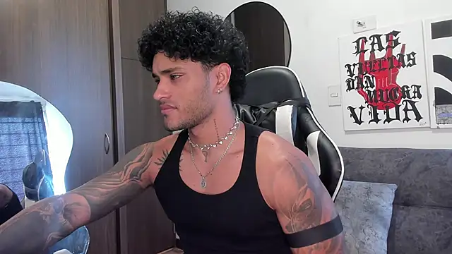 Alessandro Vanni online show from 02/12/26, 02:28