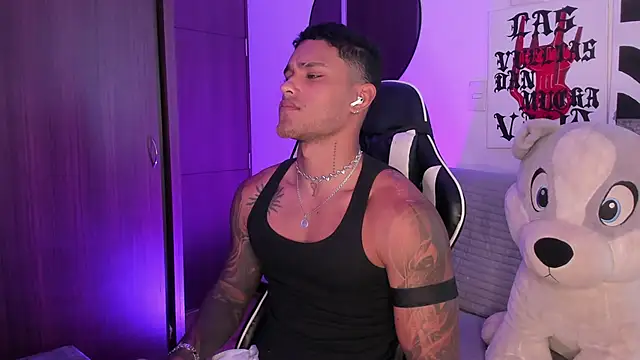 Alessandro Vanni online show from 06/16/26, 02:17