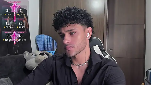 Alessandro Vanni online show from 10/31/25, 03:30