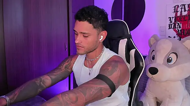 Alessandro Vanni online show from 06/24/26, 02:15