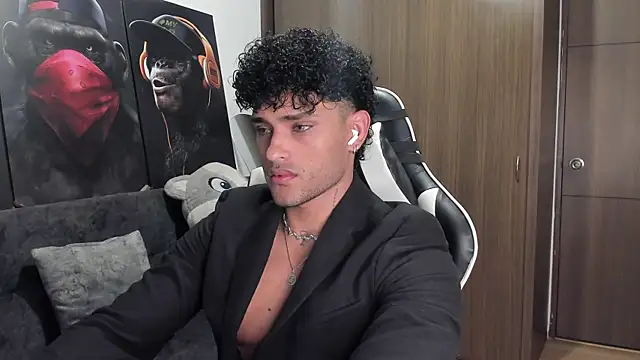 Alessandro Vanni online show from 11/18/25, 01:10