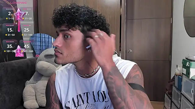 Alessandro Vanni online show from 11/10/25, 01:38