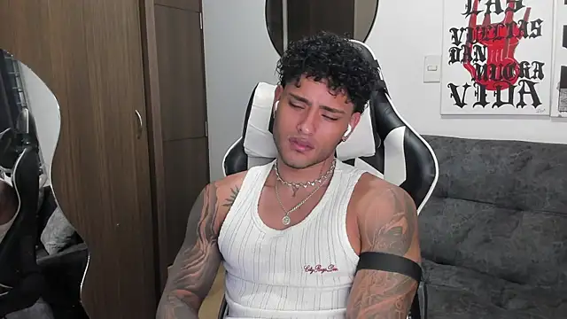 Alessandro Vanni online show from 12/23/25, 03:39