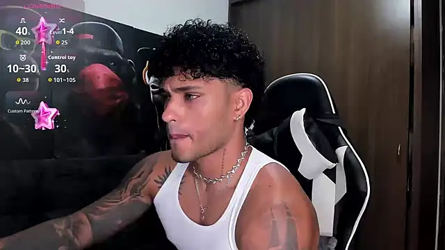 Alessandro Vanni online show from 10/22/25, 01:16