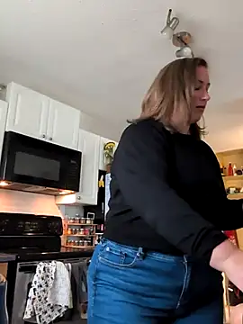 Canadian BBW online show from 11/06/25, 08:46